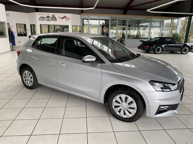 Skoda Fabia Selection 1.0 TSI (75 KW - 95 PS) Garantie bis 11/29 SHZ PDC LAGER 