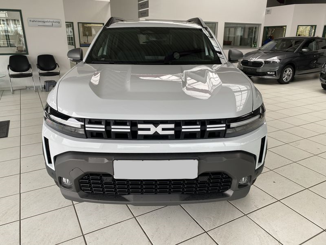 Dacia Duster 130 Journey AHK Navi SHZ Kamera PDC LAGER 