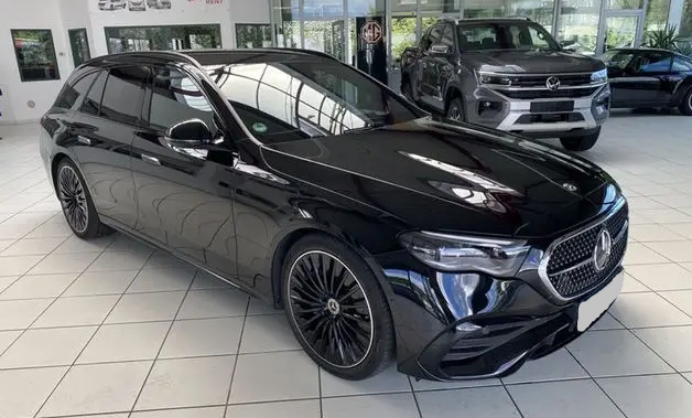 Mercedes-Benz E-Klasse E 300de 4Matic 2x AMG Line AHK 20" Burmester 