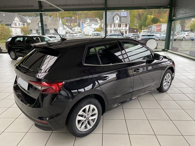 Skoda Fabia 1.0 TSI Selection Plus Climatronic Kamera 