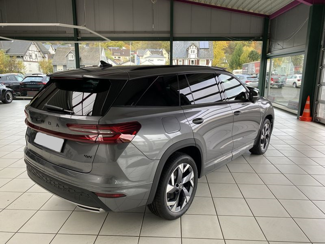 Skoda Kodiaq Sportline Plus 2.0 TSI DSG 4x4 Kamera Navi Klima 