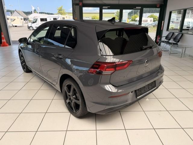 Volkswagen Golf LIFE VIII 1.5 TSI 