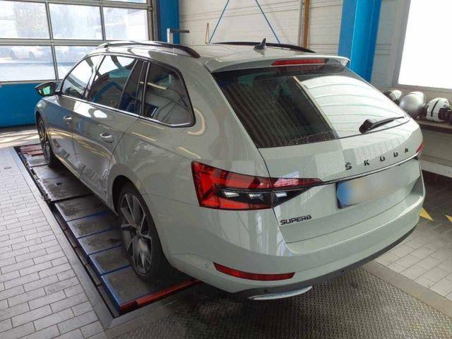 Skoda Superb Combi Sportline 