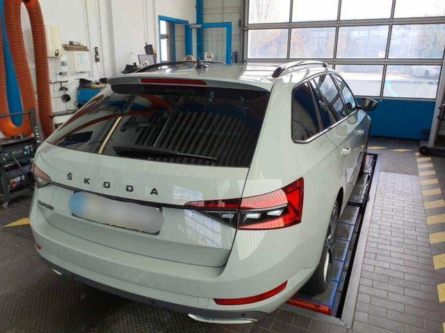 Skoda Superb Combi Sportline 