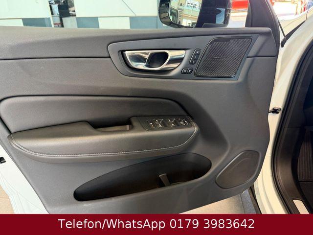 Volvo XC60 R Design 2WD 22Zoll Pano HarmanKardon 