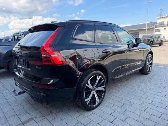 Volvo XC60 Plus Dark AWD LEDER LED PANO AHK 