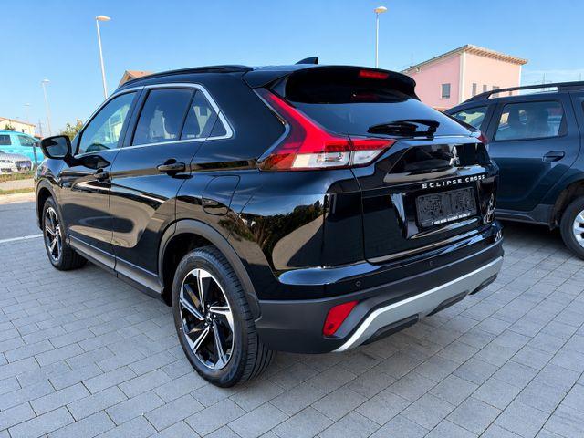 Mitsubishi Eclipse Cross Plus Hybrid 4WD LED LEDER ALU KAM 