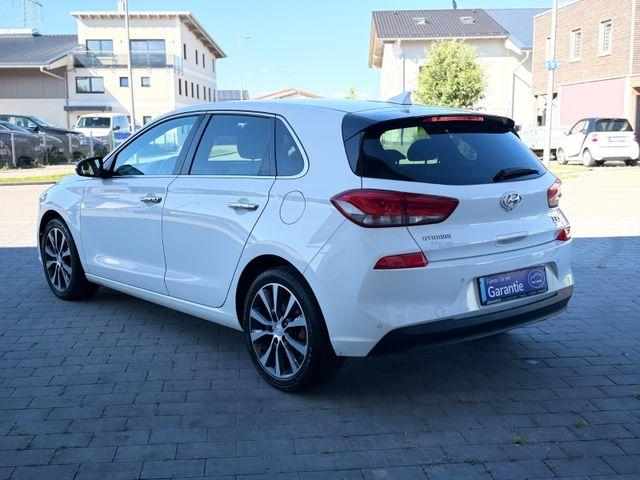 Hyundai i30 Intro 1.4 T-GDI Navi Kam Alu Klima 
