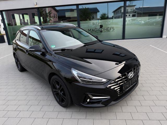Hyundai i30 Kombi cw Intro Edition Automatik Navi Kamera Alu 