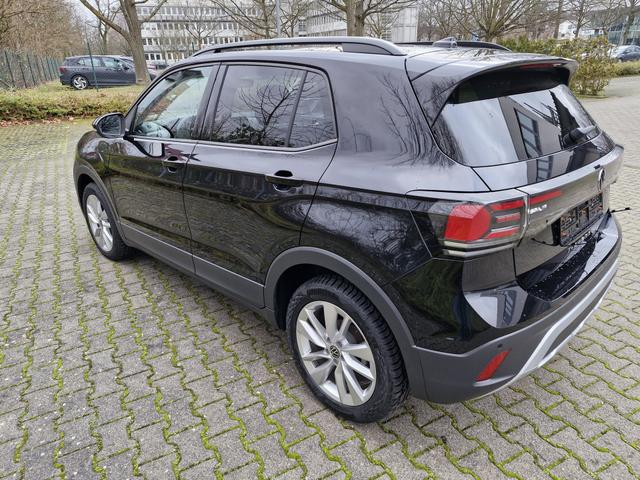 Volkswagen T-Cross Limited 1,0TSI 85kW/115PS Schalt. 6-Gang, Sitzheizung, Climatronic, Ganzjahresreifen, Rückfahrkamera, Keyless Access, Abgedunkelte Scheiben, Sicht-Paket, Parksensoren vo/hi, LED-Scheinwerfer, Radio Composition Color 8”, App-Connect, M-Lederlenkr 