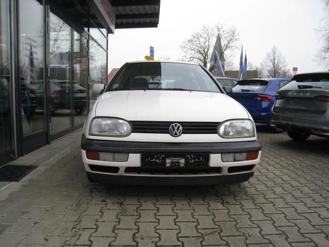 Volkswagen Golf - Lim. 1.8