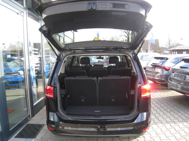 Volkswagen Touran 1.5 TSI DSG - COMFORT 