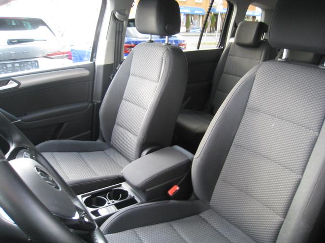 Volkswagen Touran 1.5 TSI DSG - COMFORT 