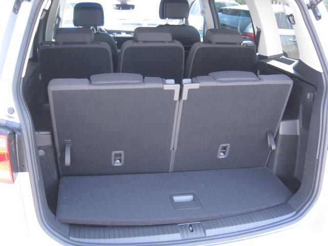 Volkswagen Touran 1.5 TSI DSG - COMFORT 