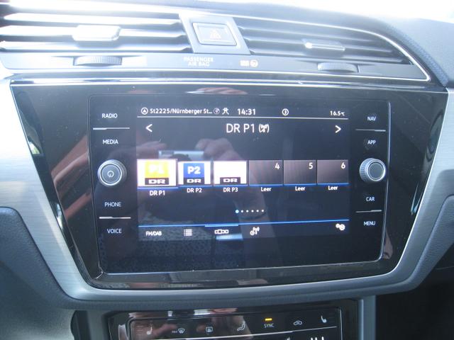 Volkswagen Touran 1.5 TSI DSG - COMFORT 