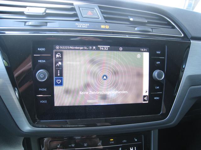 Volkswagen Touran 1.5 TSI DSG - COMFORT 