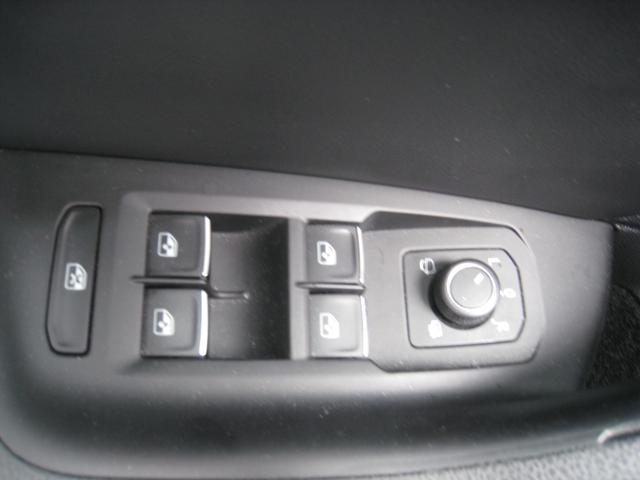 Volkswagen Passat Variant 2.0 TSFI DSG 4Motion - HIGHLINE 