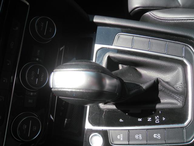 Volkswagen Passat Variant 2.0 TSFI DSG 4Motion - HIGHLINE 