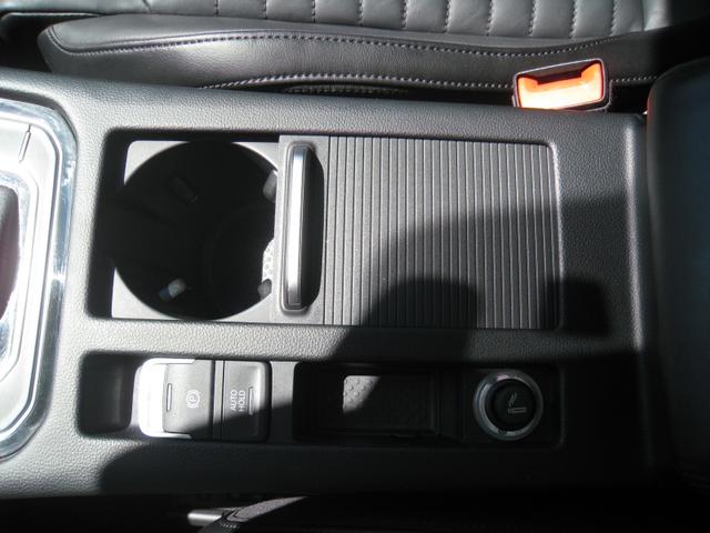 Volkswagen Passat Variant 2.0 TSFI DSG 4Motion - HIGHLINE 