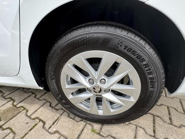 Skoda Fabia STYLE 1.0 TSI 
