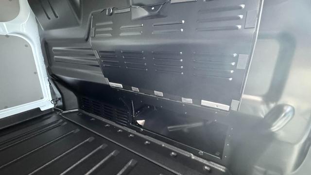 Volkswagen T7 Kastenwagen 2.0 TDI SCR 