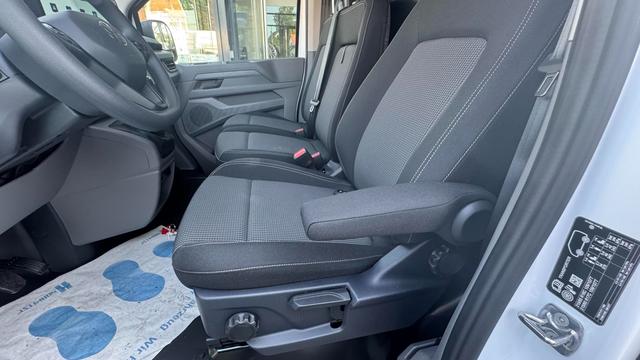 Volkswagen T7 Kastenwagen 2.0 TDI SCR 
