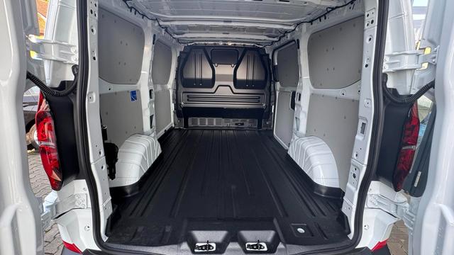 Volkswagen T7 Kastenwagen 2.0 TDI SCR 