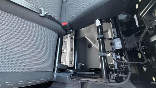Volkswagen T7 Kastenwagen 2.0 TDI SCR 