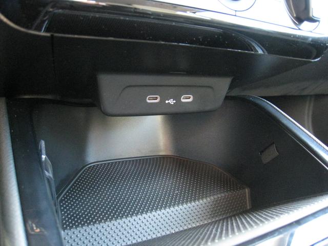 Skoda Fabia ESSENCE Lim. 1.0 TSI 