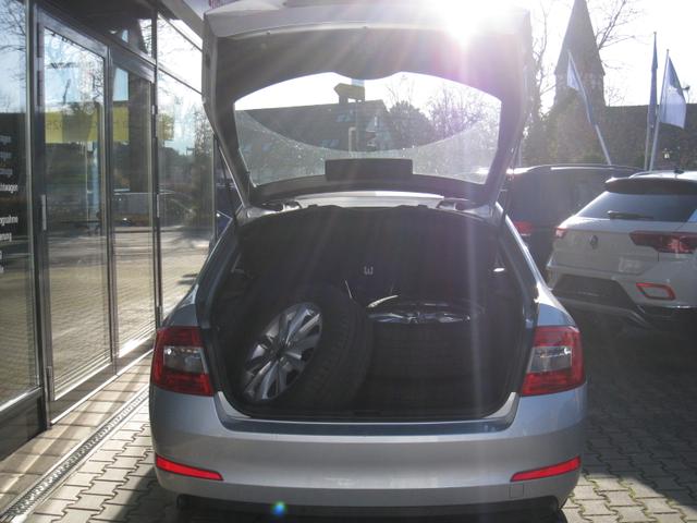 Skoda Octavia Lim. 1.6 TDI Ambition 