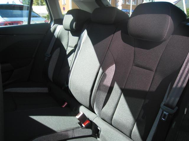 Beispielbilder, ggf.abweichend vom Angebot und mit Sonderausstattung