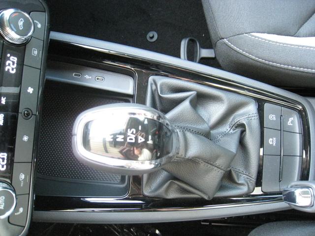 Beispielbilder, ggf.abweichend vom Angebot und mit Sonderausstattung