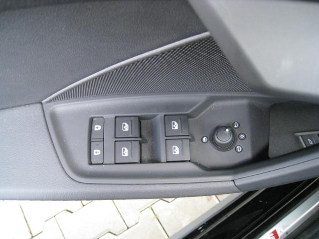 Audi A3 Sportback 40 TFSI S-tronic QUATTRO S-Line 