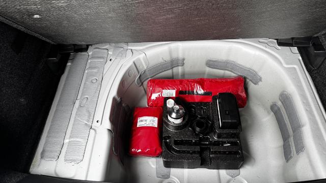 Seat Arona 1.0TSI STYLE *beh.VS*Alu*KLima*PDC 