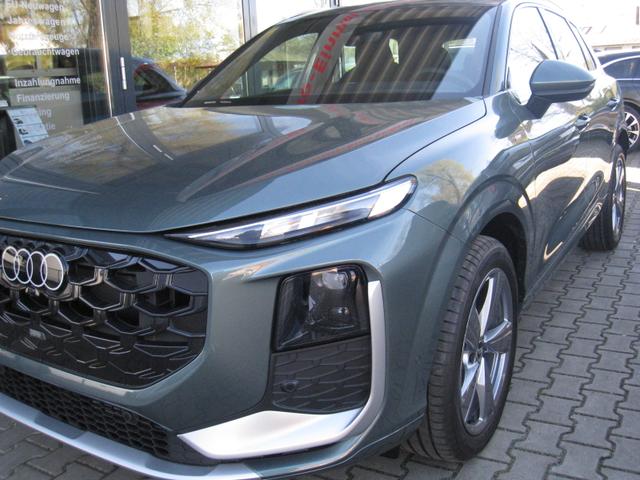 Audi Q3 EDITION PLUS 1.5TSI S-Line S-Tronic 