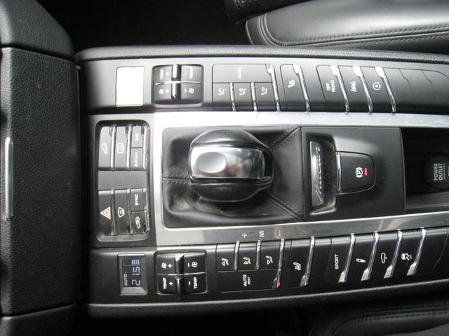 Porsche Macan 2.0 TFSI 