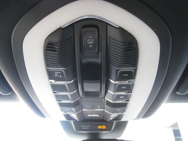 Porsche Macan 2.0 TFSI DSG Allrad 