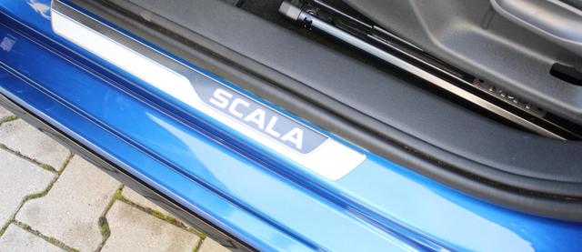 Skoda Scala Scala1.0TSI MonteCarlo,Garantie bis18.9.29oder100000km,DSG,MatrixBeam,Panoramadach,Sitzheizg,KeylessEntry,PDC+Rückfahrk,Klima,Wired&WirelessAppConnect 