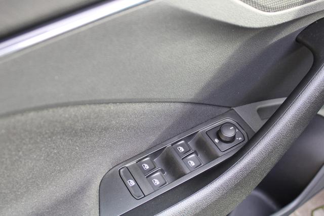 Skoda Kamiq Kamiq1.5TSI Ambition,LED,Sitzheizg,PDC,Klima,MirrorLink,DAB 