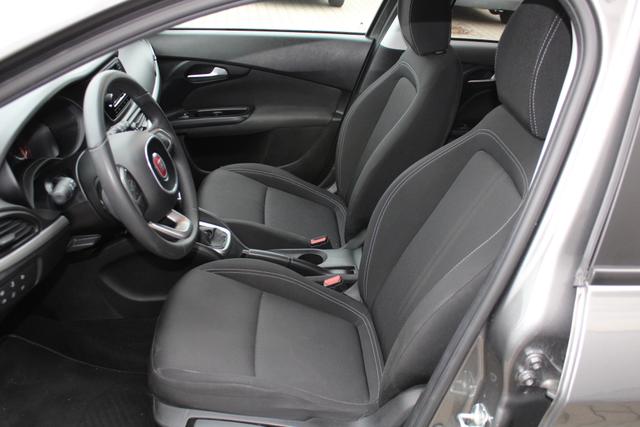 Fiat Tipo Kombi Tipo1.4 16VEasy,Navi,Klima,PDC,verstellbarer Ladeboden 