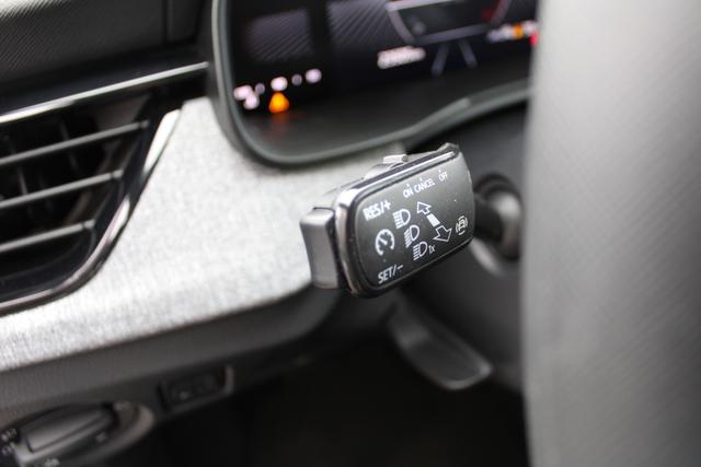 Skoda Kamiq 1.0TSI Selection(CZ),Garantie bis21.7.29oder100000km,Sitzheiz,KeylessGo,LED,PDC,Klima,AppConnect 