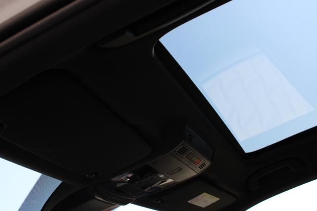 Skoda Kamiq Kamiq1.0TSIMonte Carlo(CZ),Garantie bis12.9.29oder100000km,DSG,AHK,PDC+R&uuml;ckfahrk.,Panoramadach,beh.WSS+Lenkrad,Sitzheizg.,MatrixBeam,ACC,AppConnect 