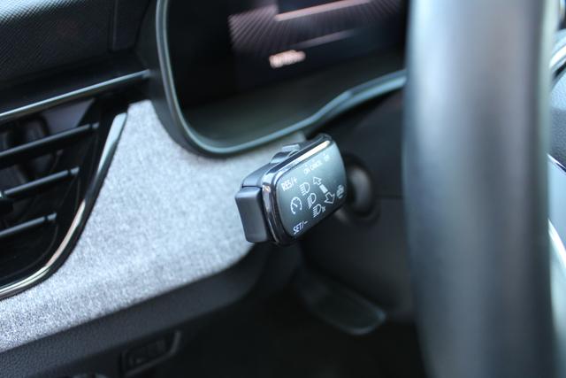 Skoda Kamiq 1.0TSI Selection(CZ),Garantie bis 09.4.30oder100000km,AHK,Sitzheizg.,KeylessGo,PDC,LED,Klima 
