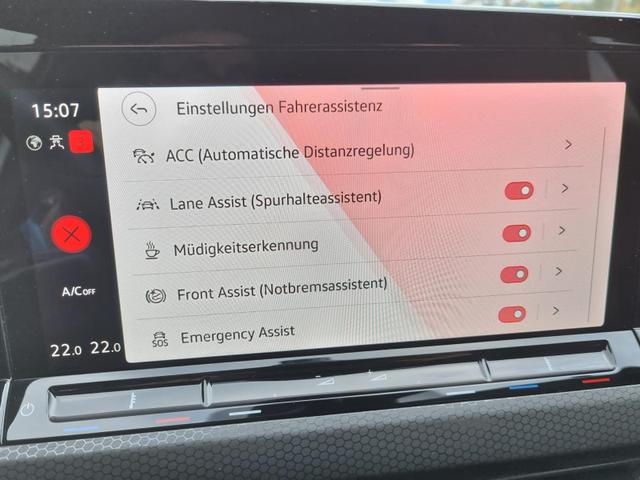 Golf GTI 2.0 TSI OPF 245PS DSG Matrix-LED (IQ.LIGHT) elekt.PanoDach 18"LM Radio Soundsystem "Harman Kardon" Rückf.Kamera 2x Keyless "Ready 2 Discover" Apple CarPlay Android Auto PDC v+h Klimaautomatik 