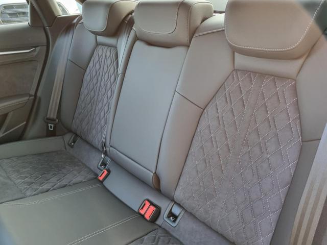 S3 Limousine 2.0 TFSI Quattro 310PS S-Tronic 19"LM elekt.PanoDach Sitzheizung Audi-Navi MMi Touchscreen B&O-Sound Virtual Cockpit 2x Keyless Klimaautomatik 4-Jahre-Garantie 