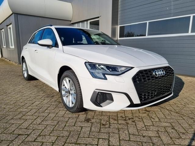 Audi A3 Sportback 30 TFSI 110PS Sitzheizung Klimaautomatik Smartphone-Interface (Apple-CarPlay Android-Auto) Parksensoren Armlehne vorne Tempomat Audi-phone-box Teilb.Rücksitzbank 