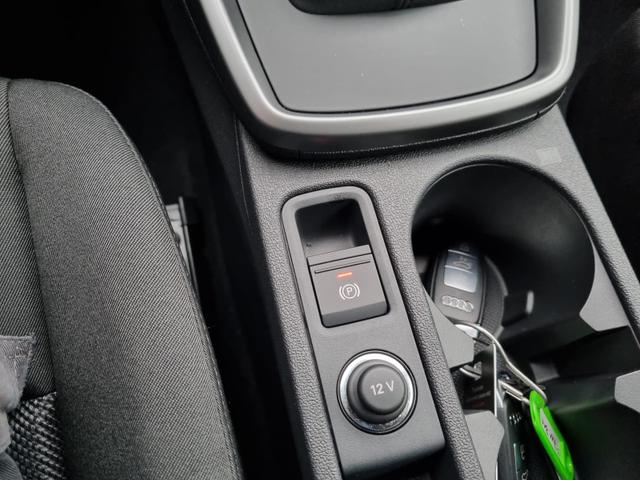 Audi A3 Sportback 30 TFSI 110PS LED-Scheinw. Klimaautomatik Sitzheizung Audi-Radio Bluetooth DAB+ Touchscreen Apple CarPlay Android Auto PDC Tempomat 16-LM 