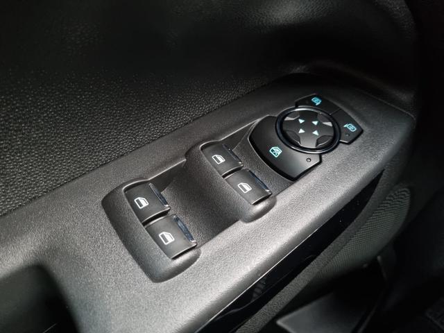 EcoSport 1.0 EcoBoost 125PS Titanium Sitzheizung Klimaautomatik Ford-Radio SYNC3 DAB+ Touchscreen Bluetooth Apple CarPlay Android Auto PDC Lenkradheizung Frontscheibe beheizb. 17"LM 