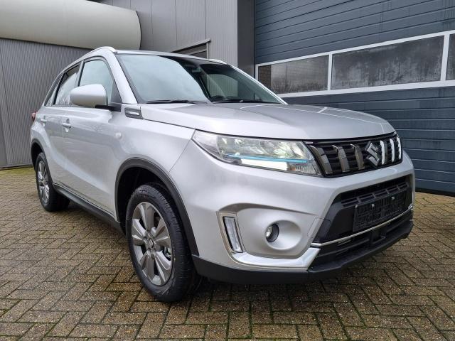 Vitara 1.4 Hybrid 2WD 129PS Comfort LED-Scheinwerfer Klimaautomatik Sitzheizung Radio DAB+ 7"-Touchscreen mit Bluetooth Apple CarPlay Android Auto Rückf.Kamera ACC 17-LM Verkehrsz.Erk. 