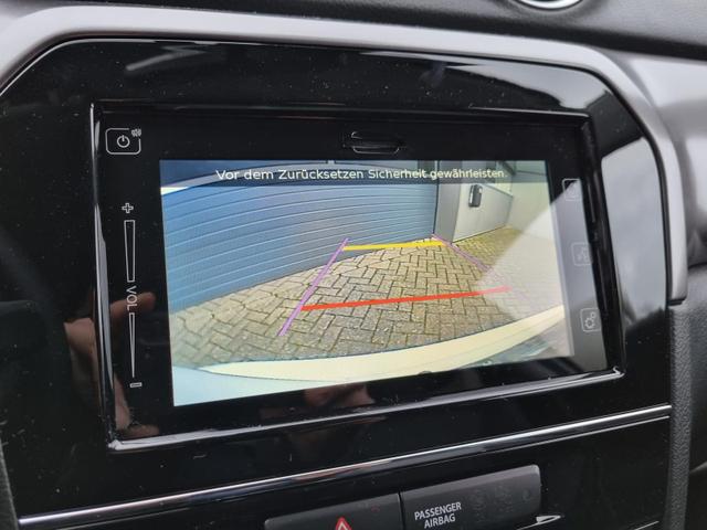 Vitara 1.4 Hybrid 2WD 129PS Comfort LED-Scheinwerfer Klimaautomatik Sitzheizung Radio DAB+ 7"-Touchscreen mit Bluetooth Apple CarPlay Android Auto Rückf.Kamera ACC 17-LM Verkehrsz.Erk. Toter-Winkel-Assistent 